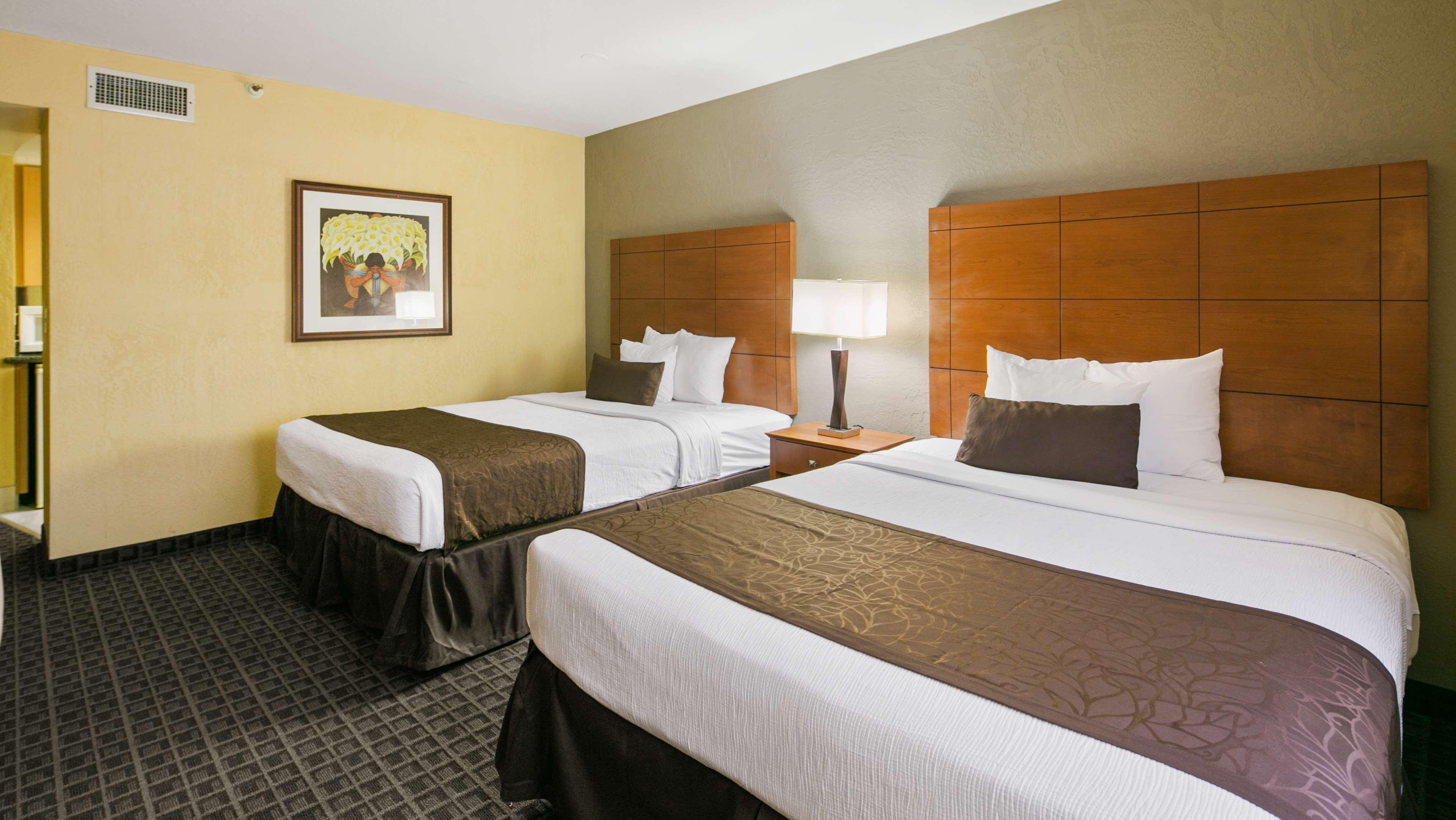 Best Western Plus Scottsdale Thunderbird Suites Ngoại thất bức ảnh