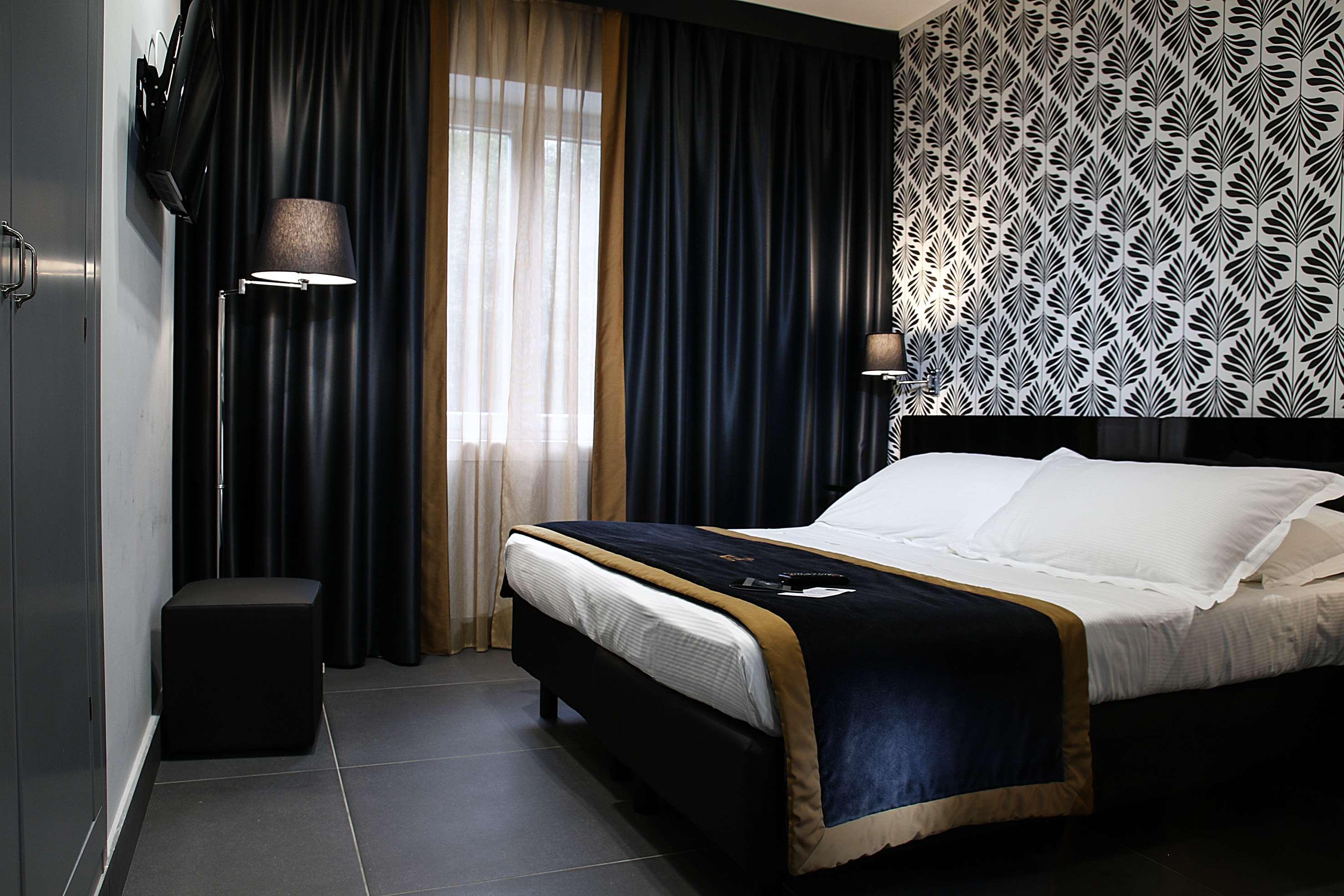 Best Western Plus Scottsdale Thunderbird Suites Ngoại thất bức ảnh