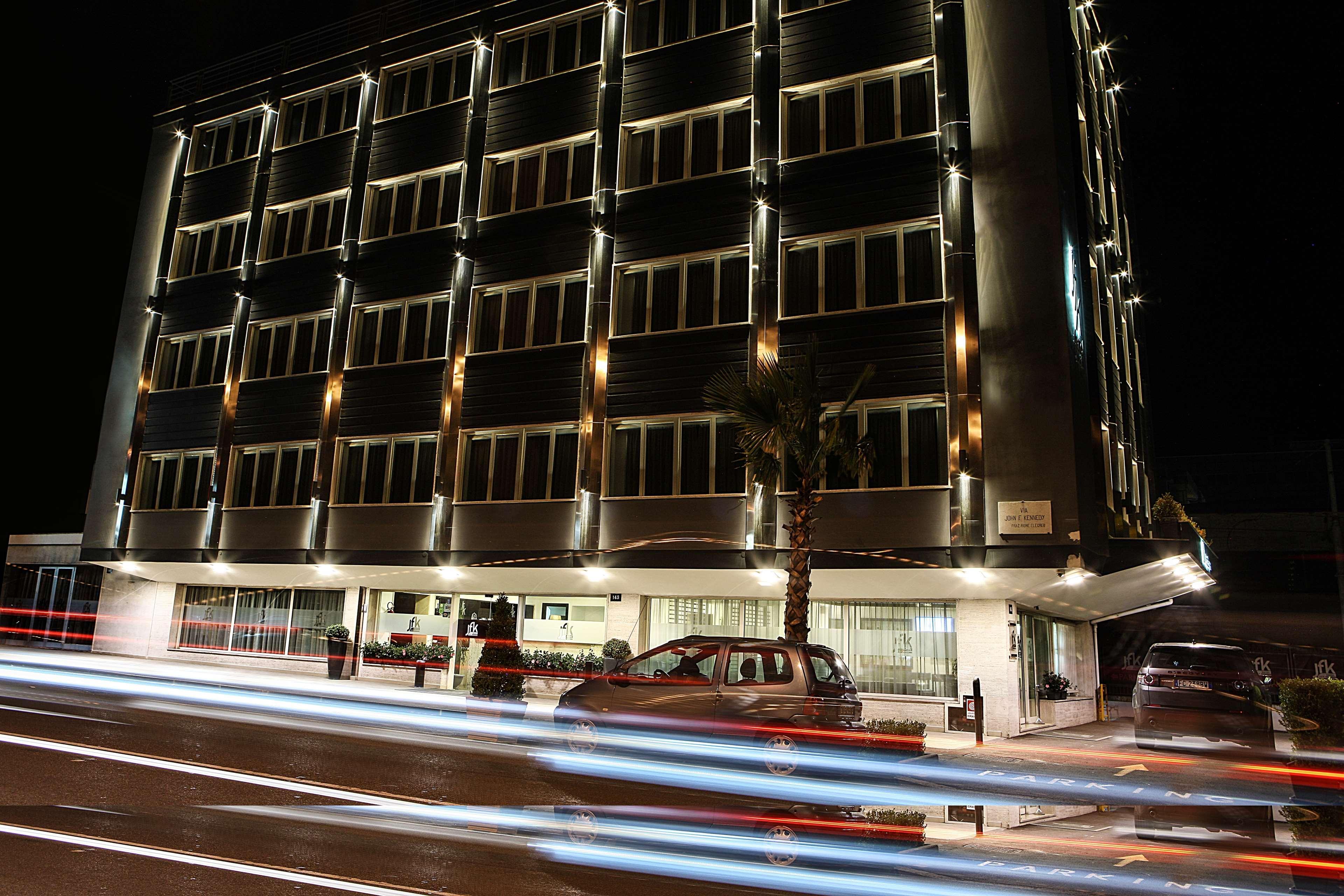 Best Western Plus Scottsdale Thunderbird Suites Ngoại thất bức ảnh
