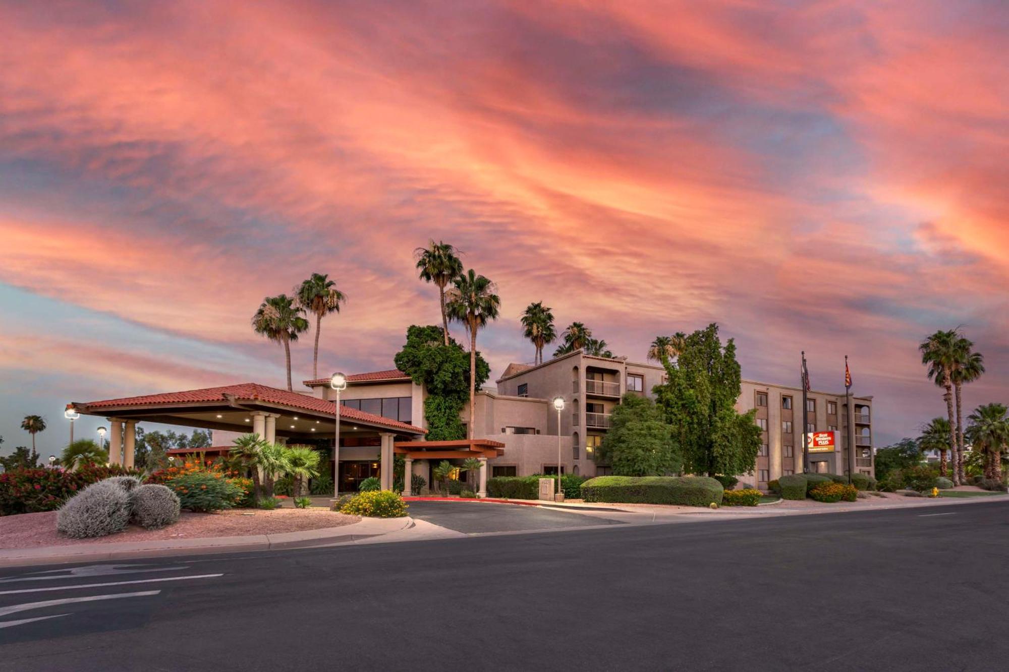 Best Western Plus Scottsdale Thunderbird Suites Ngoại thất bức ảnh