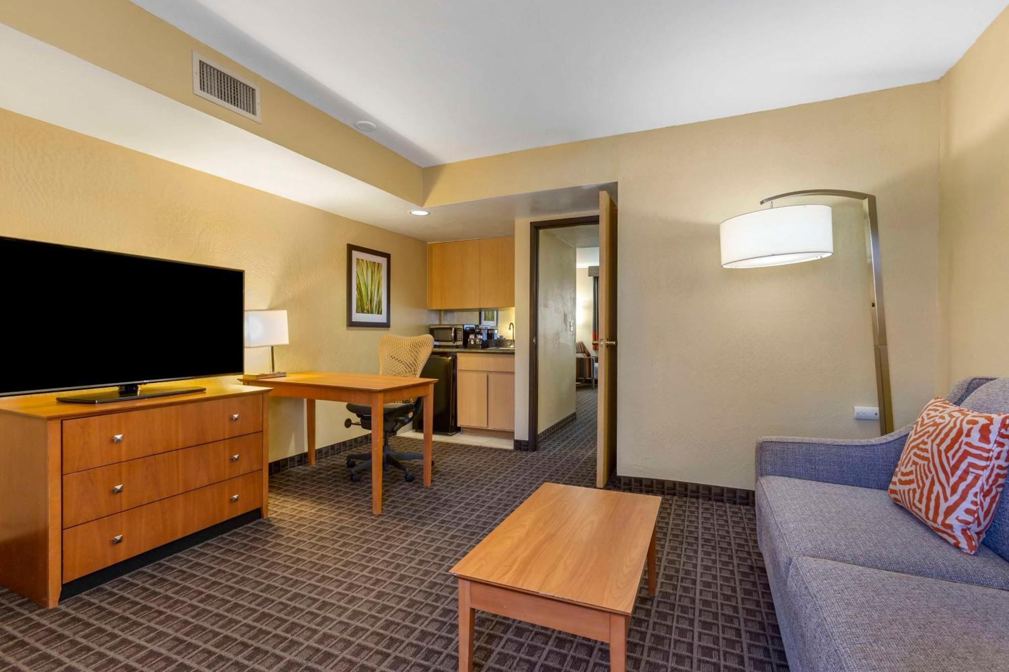 Best Western Plus Scottsdale Thunderbird Suites Ngoại thất bức ảnh
