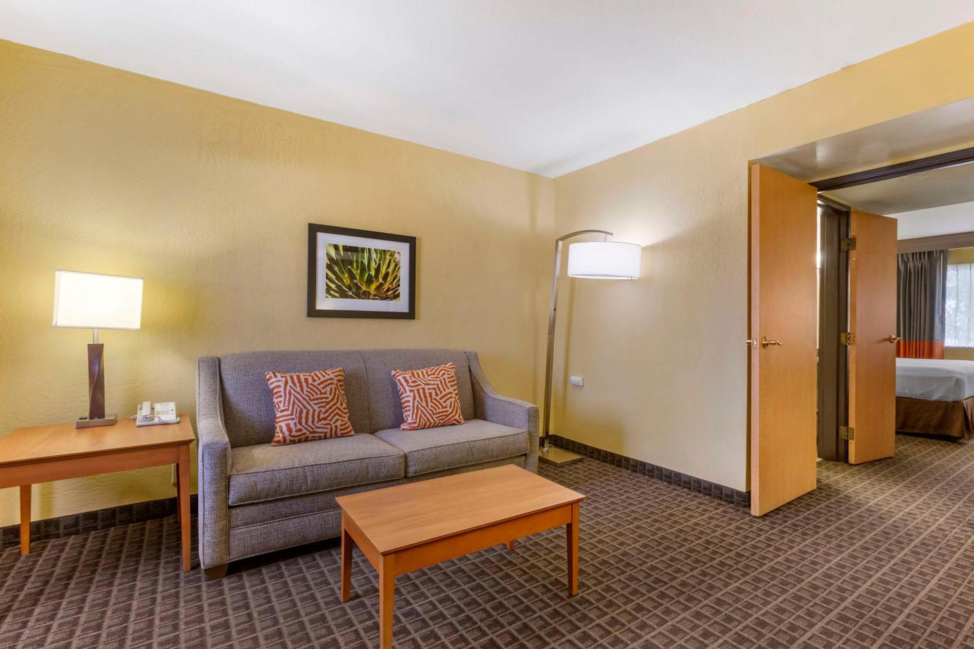 Best Western Plus Scottsdale Thunderbird Suites Ngoại thất bức ảnh