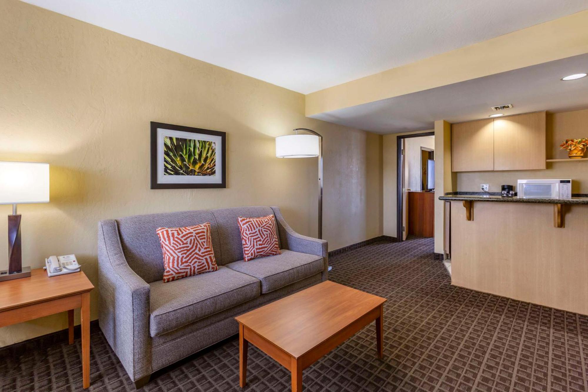 Best Western Plus Scottsdale Thunderbird Suites Ngoại thất bức ảnh