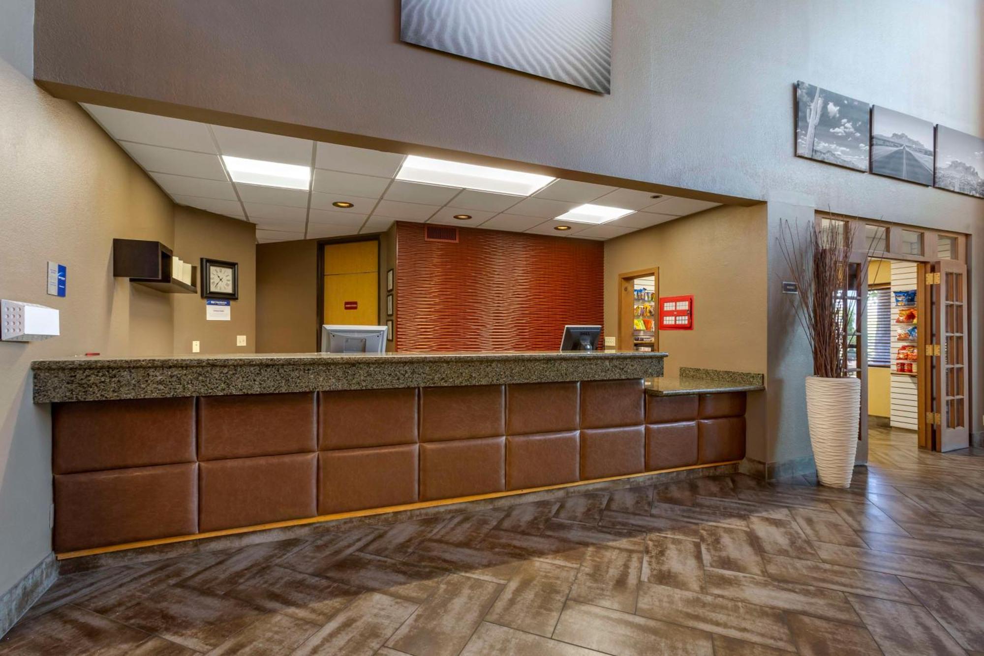 Best Western Plus Scottsdale Thunderbird Suites Ngoại thất bức ảnh