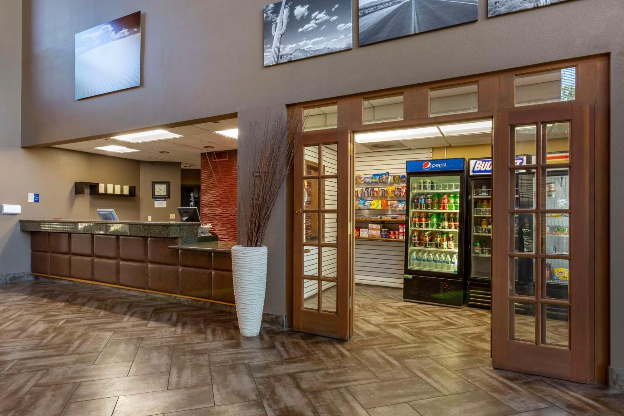 Best Western Plus Scottsdale Thunderbird Suites Ngoại thất bức ảnh