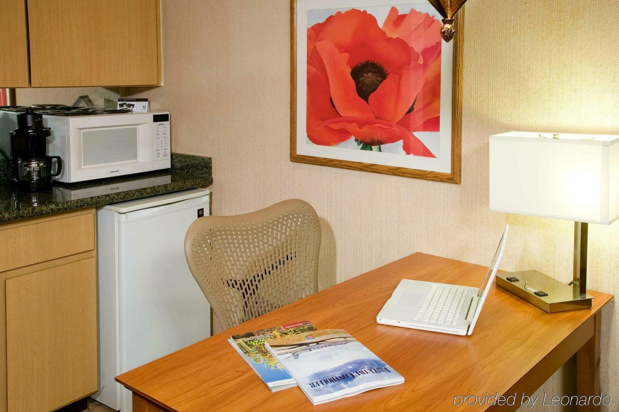 Best Western Plus Scottsdale Thunderbird Suites Ngoại thất bức ảnh